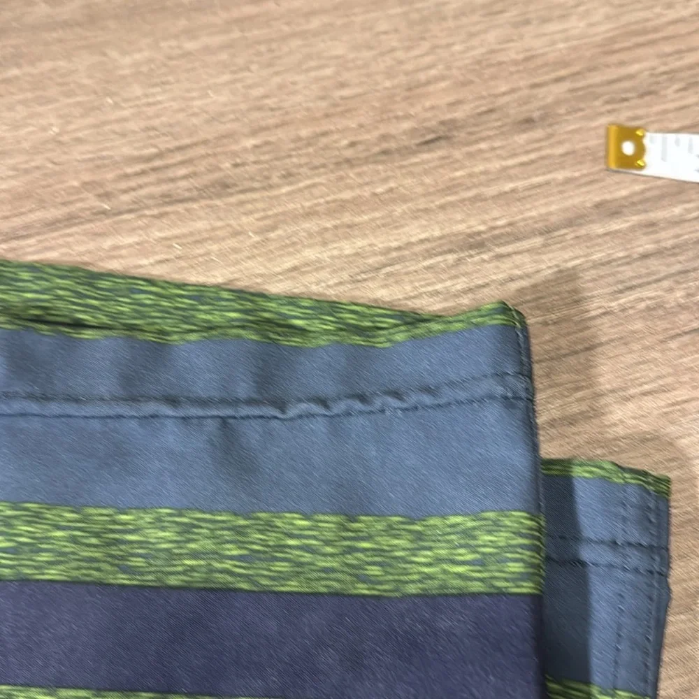 Prana shorts‎ Prana breathe shorts men’s size 28 Blue and Green Board Shorts